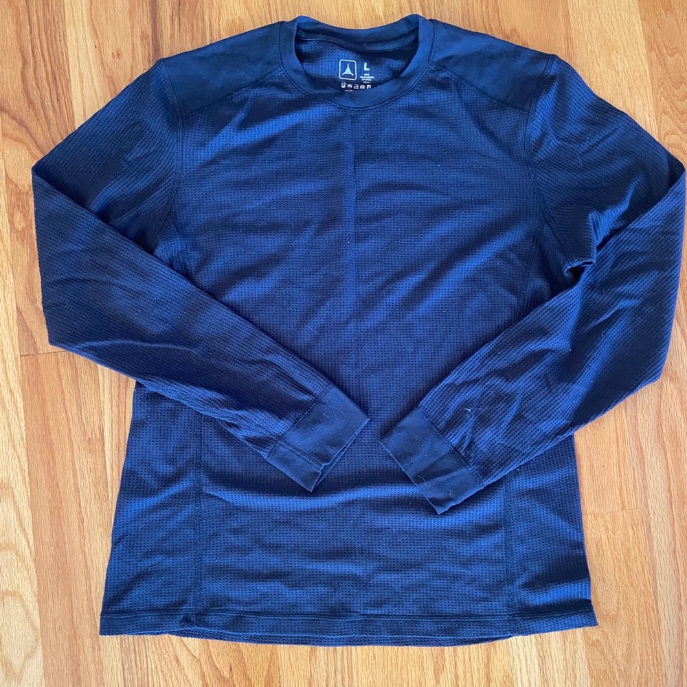 Triple Aught Design black waffle shirt size large